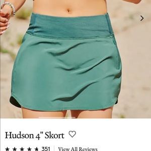 Outdoor voices Hudson 4” skirt, size Medium